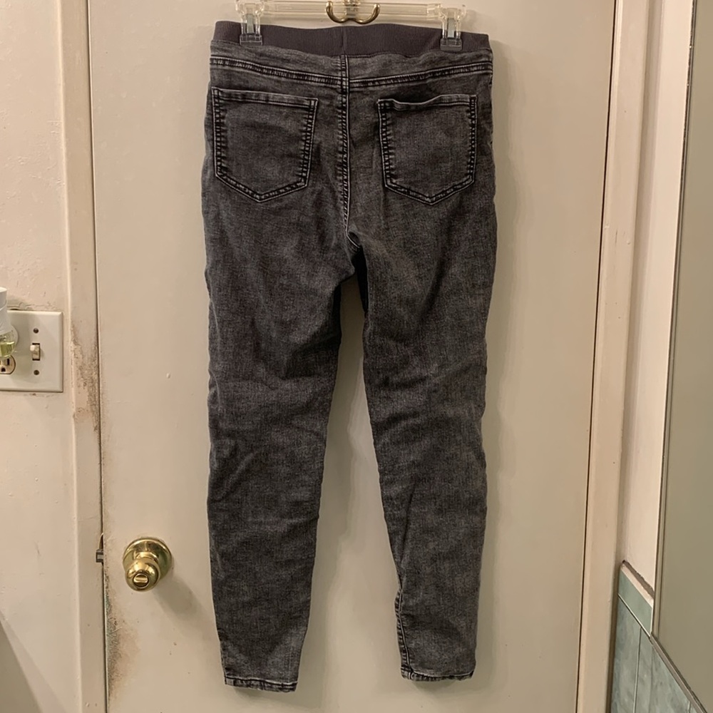 No Boundaries Pre-loved EUC pull-on Jeggings with back pockets - Picture 2 of 4